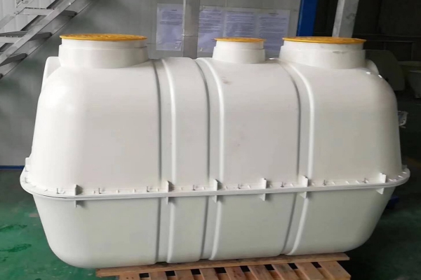 SMC模壓玻璃鋼化糞池在選擇時(shí)需要關(guān)注哪些問題 SMC模壓玻璃鋼化糞池在選擇時(shí)需要關(guān)注哪些問題