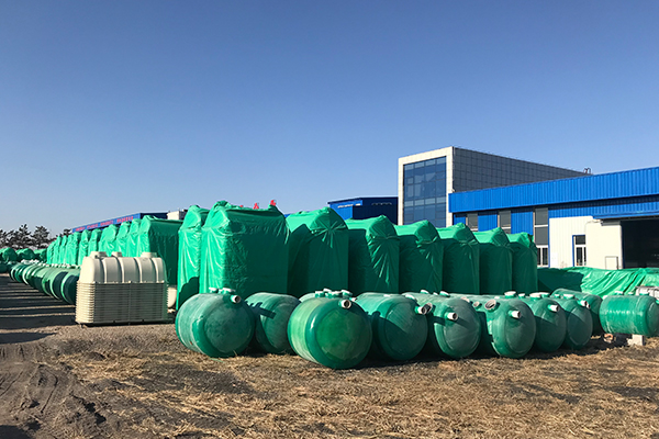 玻璃鋼化糞池在搬運(yùn)的時候要注意哪些事項